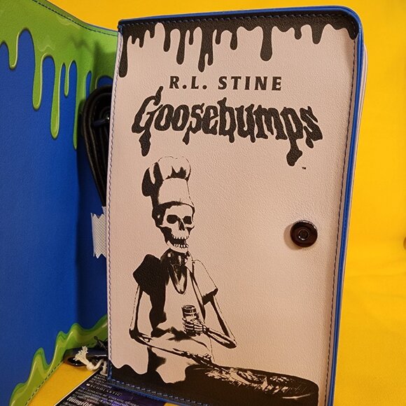 Loungefly x Goosebumps Scholastic Book "Say Cheese and Die!" Crossbody Bag NEW - Picture 9 of 12